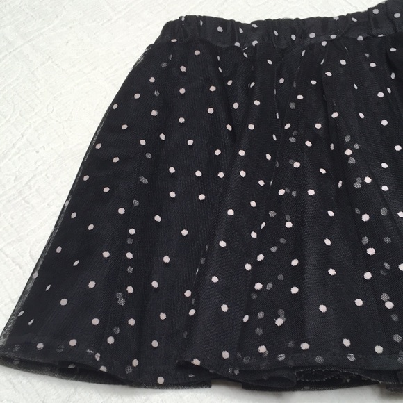 3T (4/$20) Netting/Ruffles Skirt by Old Navy - Picture 14 of 15